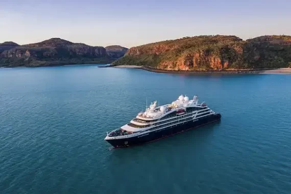 LE-LAPEROUSE-Ponant-cruise-ship