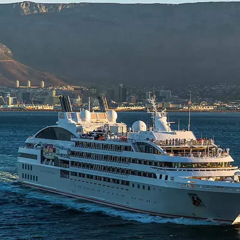 LE-LYRIAL-deck-plans-ponant-ship