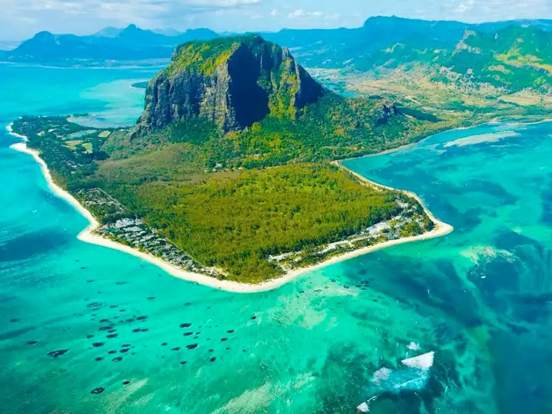 MAURITIUS-REUNION-ISLAND-CRUISE-DEALS-ponant-image
