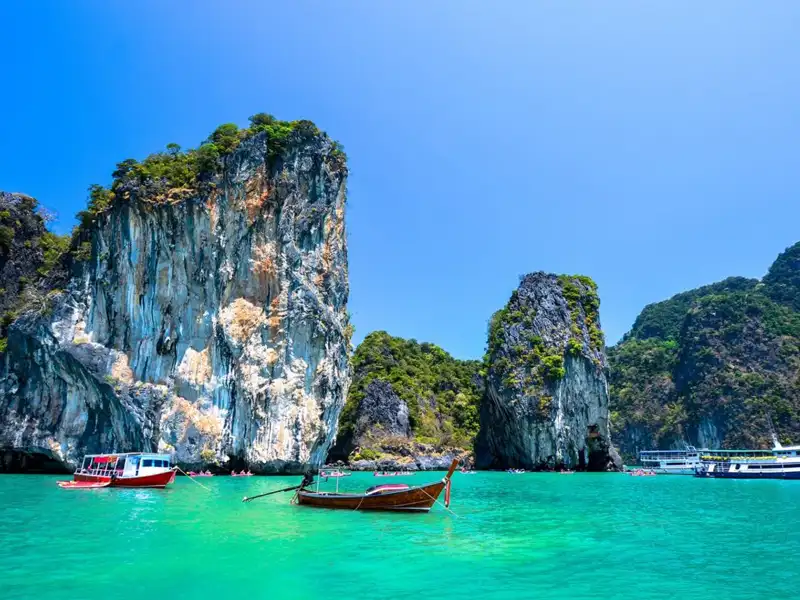 THAILAND-MYANMAR-CRUISE-DEALS-ocean-boats