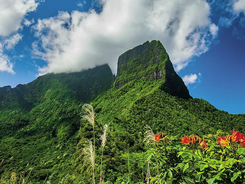 EASTER-ISLAND-ponant-cruise-deals-image