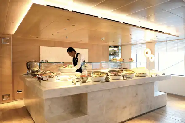 LE-BELLOT-dining-options-restaurant