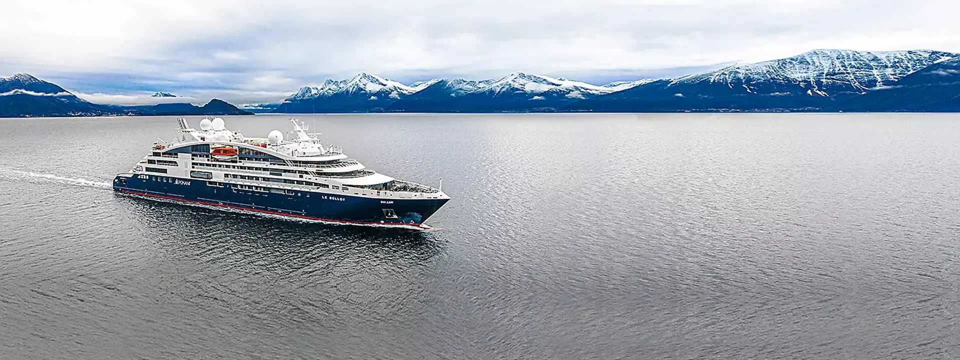 LE-BELLOT-ship-ponant-slider