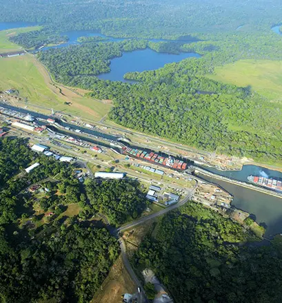 Miraflores locks panama canal Ponant