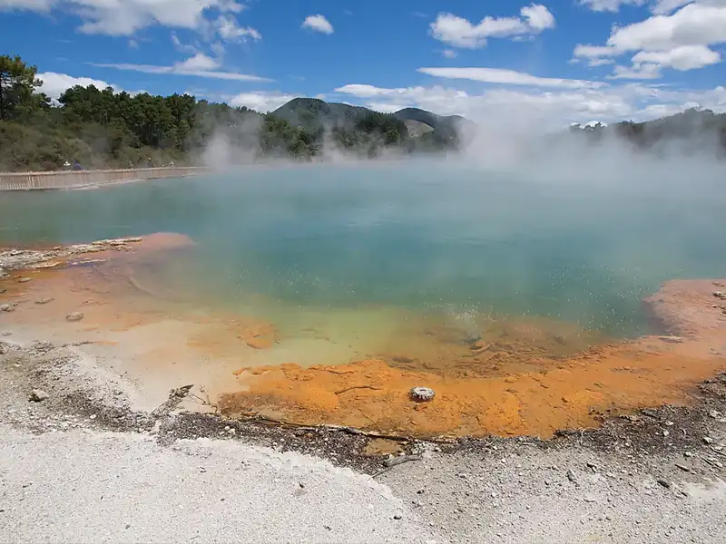BEST OF NEW ZEALAND geyser steam