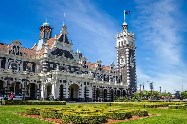 PONANT cruises New Zealand Dunedin image