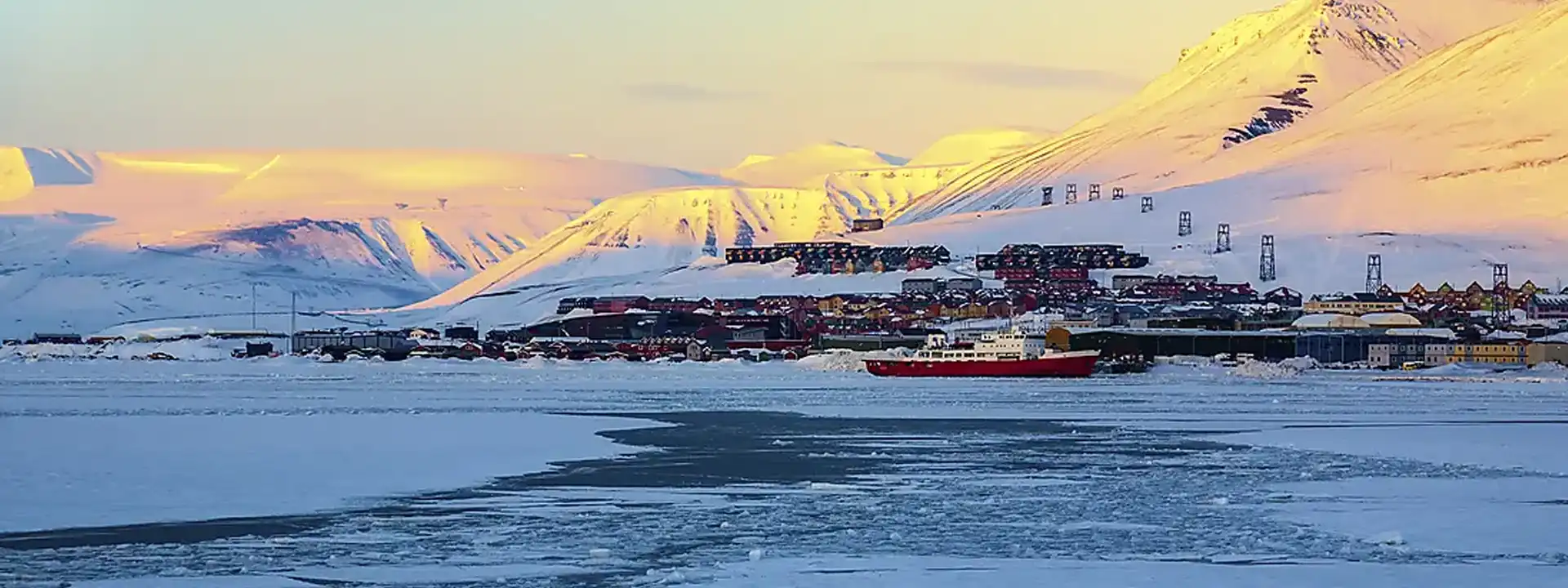 GEOGRAPHIC NORTH POLE Ponant cruise deal slider