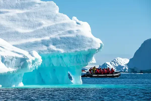ANTARCTICA vs ARCTIC PONANT Antarctica polar zodiac tour