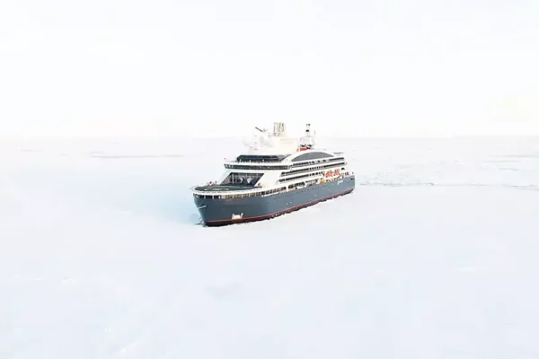 BEST SHIP PONANT BY DESTINATION-PONANT LE-COMMANDANT-CHARCOT-in-the-ice
