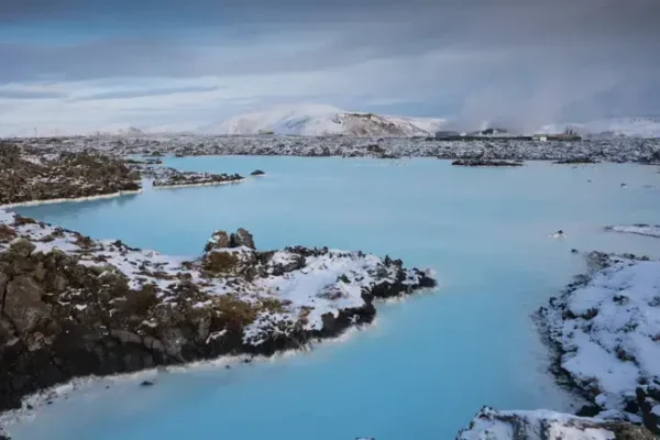 DESTINATION COMPARISONS-PONANT-blue lagoon