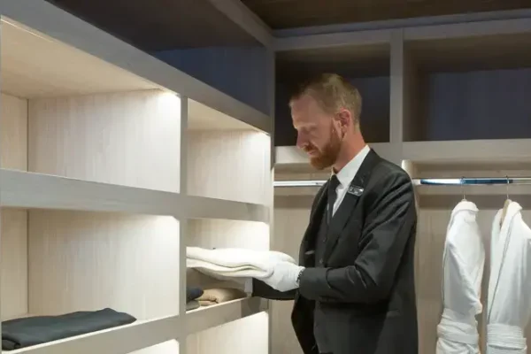 IS-PONANT-RIGHT-FOR-YOU-PONANT-Refined Service