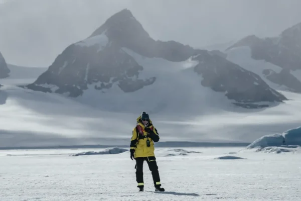 PONANT PHOTOGRAPHY CRUISES-Polar Expedition