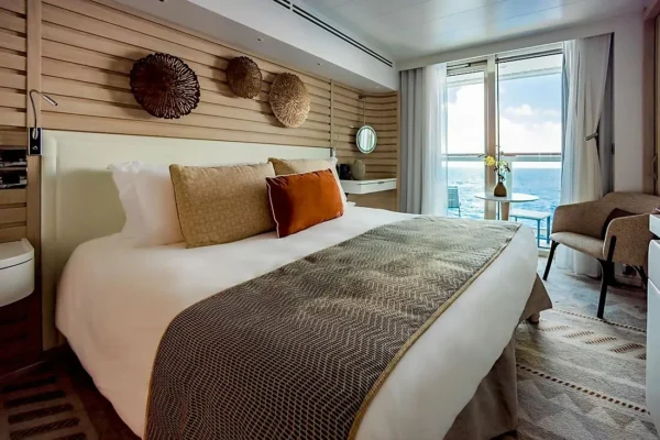 PONANT CRUISE CABINS GUIDE-DumontdUrville Upper decks balcony stateroom