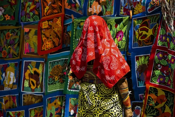 PONANT CRUISE LENGTH-Traditional Crafts of Panama
