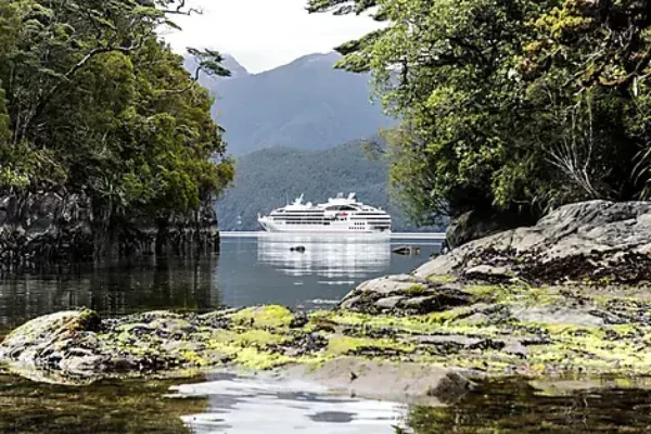 SUB ANTARCTIC ISLANDS CRUISE DEALS-Dusky Sound-Fiordland National Park